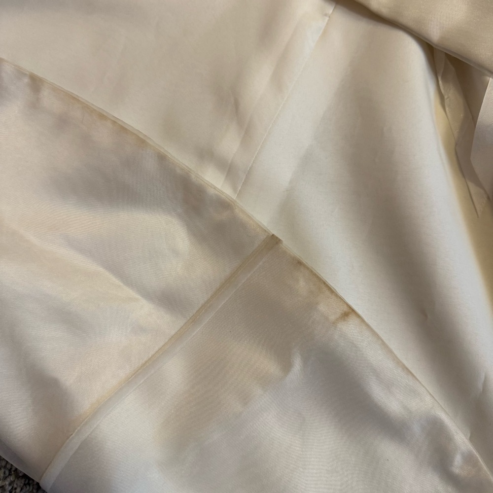 Essense of Australia Wedding Dress Sz 10 - Picture 10 of 13